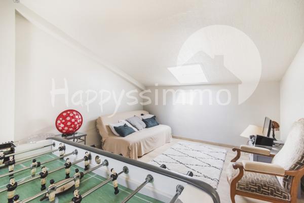 Maison
                                                                                                                                                                                                                                                                                                                        7 pièce(s)                                                                                                                                                                                                          6 chambre(s)                                                                                                                                                                                                          233  m²