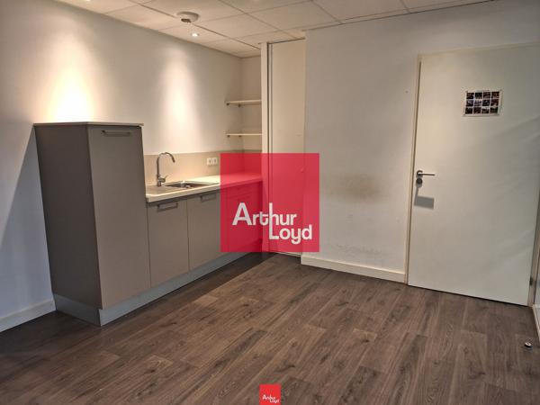 Bureaux à louer 197 m² Meylan open space lumineux avec parkings
