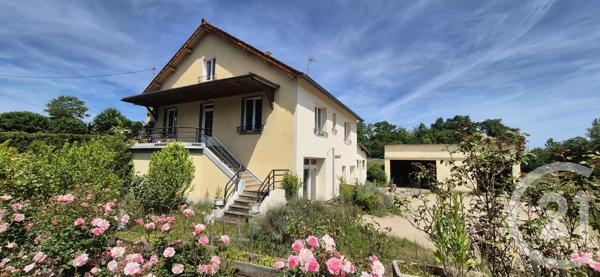 Maison à vendre  11 pièces - 270 m 2   LOUHANS CHATEAURENAUD  - 71