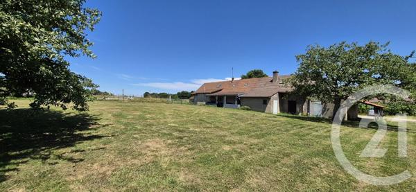 Maison à vendre  11 pièces - 270 m 2   LOUHANS CHATEAURENAUD  - 71