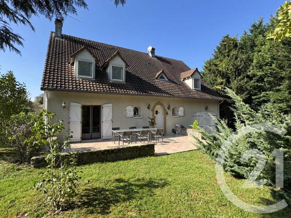 Maison à vendre  11 pièces - 270 m 2   LOUHANS CHATEAURENAUD  - 71