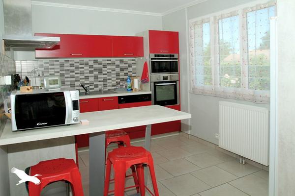 Maison à vendre 286 520 € Saint-Astier 6 p 154 m² DPE C