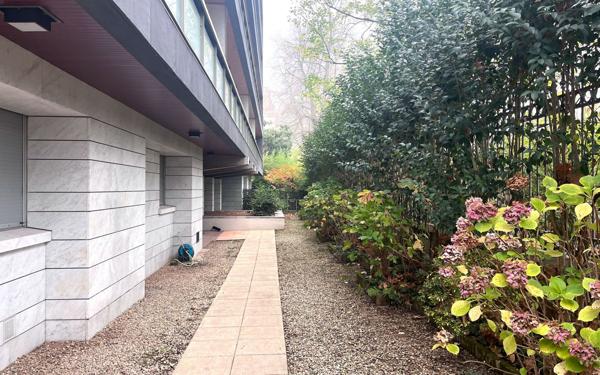 Appartement à vendre    2 pièces • 13,34 m2 Lyon 6