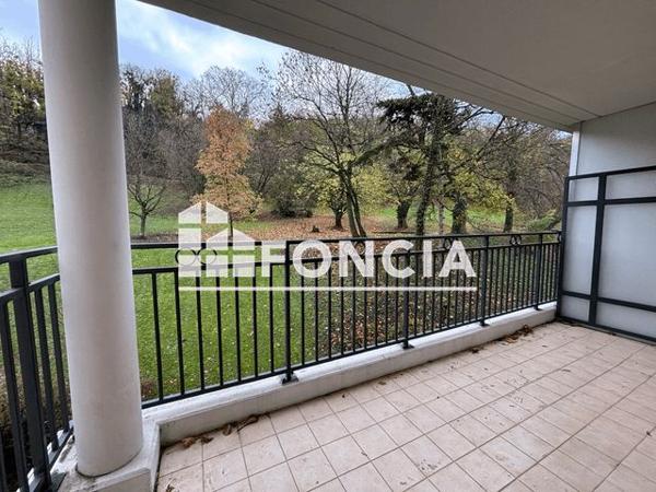 Location Appartement 2 pièces 48.67 m² - 4-6 RUE CAPITAINE FERBER Caluire Et Cuire 69300