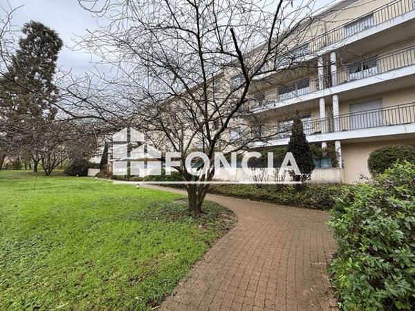 Location Appartement 2 pièces 48.67 m² - 4-6 RUE CAPITAINE FERBER Caluire Et Cuire 69300