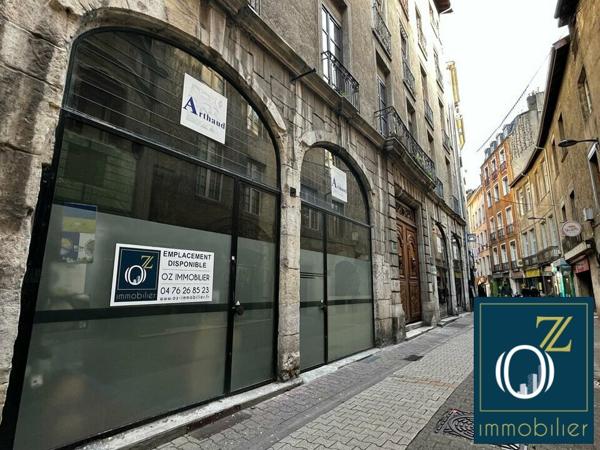 OZ IMMOBILIER – LOCAL COMMERCIAL de 146.8m² à GRENOBLE