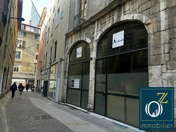 OZ IMMOBILIER – LOCAL COMMERCIAL de 146.8m² à GRENOBLE