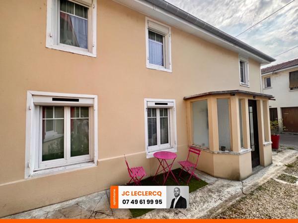 MAISON DE VILLAGE RENOVEE