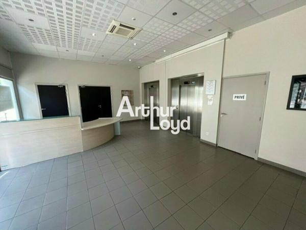 Bureaux à louer à Biot quartier Templiers divisibles climatisés avec accès A8