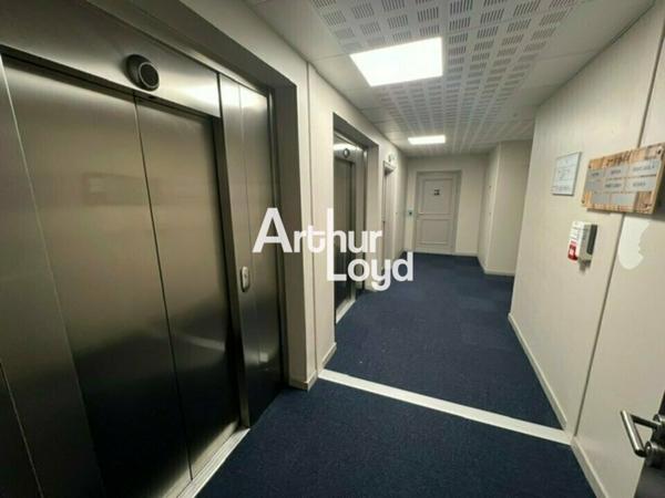 Bureaux à louer à Biot quartier Templiers divisibles climatisés avec accès A8