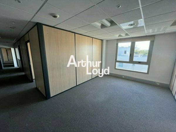 Bureaux à louer à Biot quartier Templiers divisibles climatisés avec accès A8