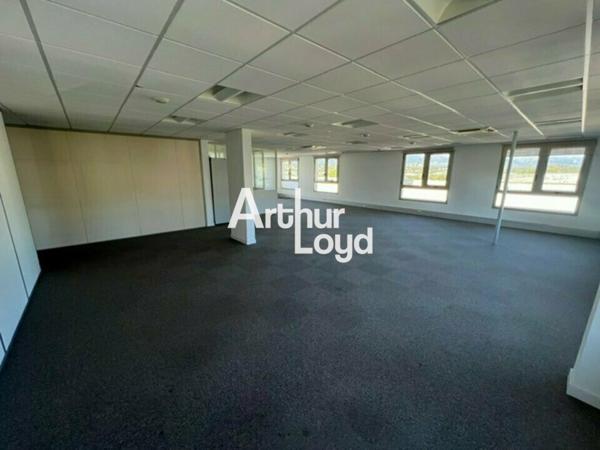 Bureaux à louer à Biot quartier Templiers divisibles climatisés avec accès A8