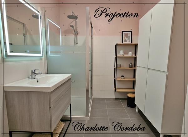 Maison de 4 pièces, grand terrain non attenant avec garage, petit budget