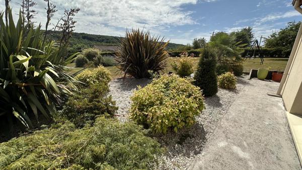 Vente                                                      Maison
                        
                     7 pièces                      177 m2                     à Pont-Audemer