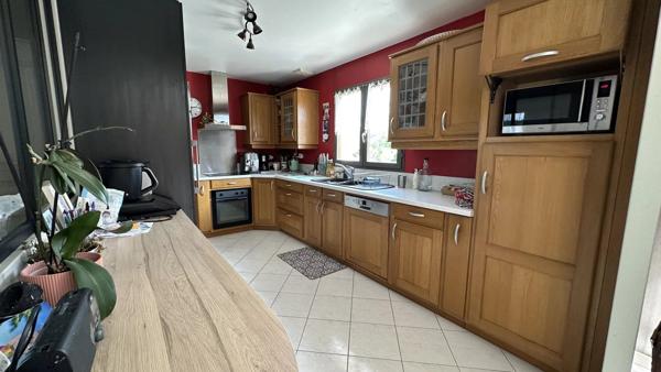 Vente                                                      Maison
                        
                     7 pièces                      177 m2                     à Pont-Audemer
