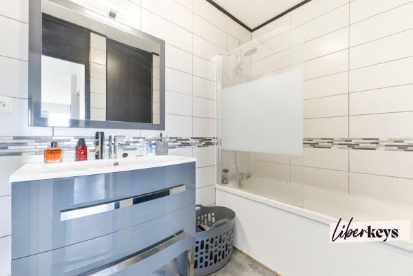 appartement T3 lumineux avec balcon et garage