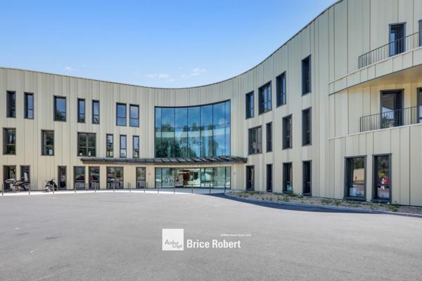 Bureaux neufs à louer à Limonest avec certification BREEAM Very Good