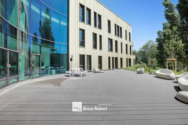 Bureaux neufs à louer à Limonest avec certification BREEAM Very Good