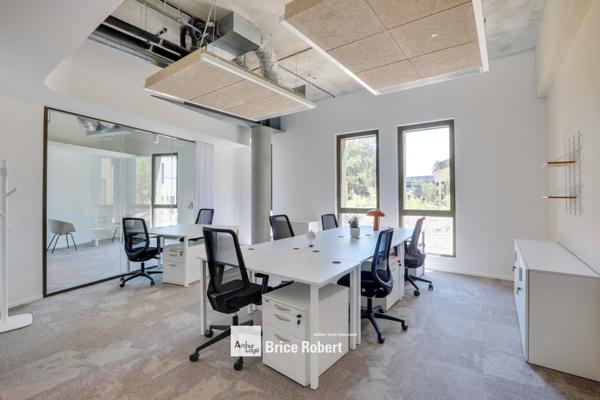 Bureaux neufs à louer à Limonest avec certification BREEAM Very Good