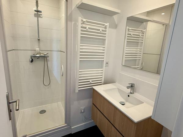 Appartement F2 - balcon - ascenseur