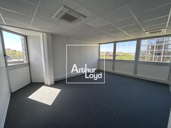 Bureaux à louer à Blagnac au cœur de l’aéroport avec parkings
