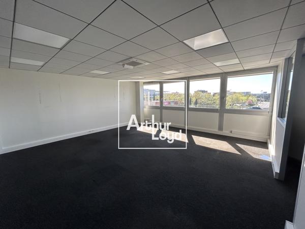 Bureaux à louer à Blagnac au cœur de l’aéroport avec parkings