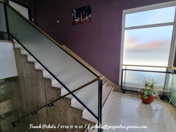 APPARTEMENT T3 , hyper centre, garage, cave