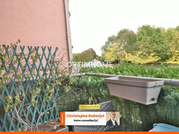 Joli appartement avec balcon et parking dans petite copropriété au pied de tous les commerces et transports de Châtenoy le royal