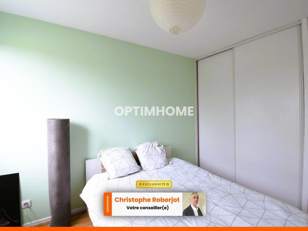 Joli appartement avec balcon et parking dans petite copropriété au pied de tous les commerces et transports de Châtenoy le royal