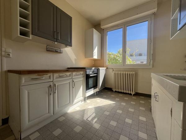 Maison à louer 1 245 € CC MERIGNAC 3 p 87 m² DPE E