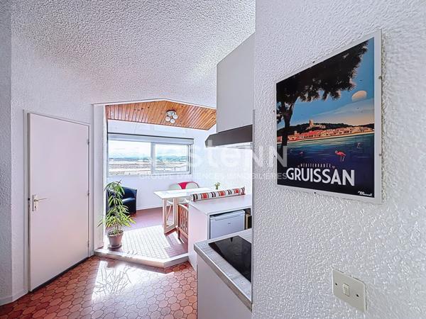 Bel appartement 2 pièces de 35.29 m² avec place de parking en option, local à vélo & vue exceptionnelle sur les Salins & l'Île Saint-Martin à Gruissan