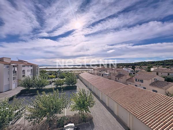 Bel appartement 2 pièces de 35.29 m² avec place de parking en option, local à vélo & vue exceptionnelle sur les Salins & l'Île Saint-Martin à Gruissan