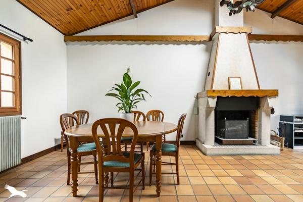 Maison à vendre 375 000 € Fargues-Saint-Hilaire 5 p 120 m² DPE D