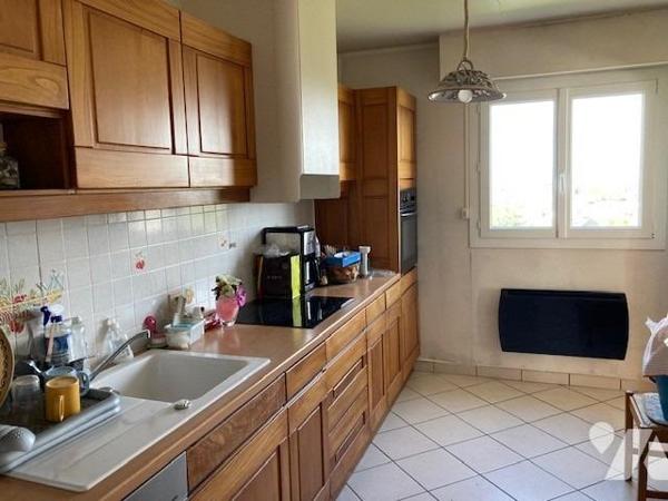 GRAND QUEVILLY - Roseraie - Appartement au 5ème étage avec ascenseur 3 chbres (85 m²)