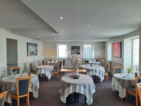 Vente
                Fonds de commerce253 m² - PARCEY (39100)