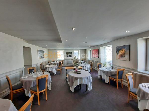 Vente
                Fonds de commerce253 m² - PARCEY (39100)