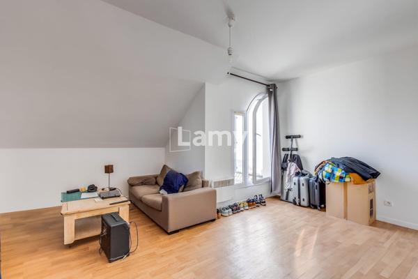 Annexe + parking + appartement