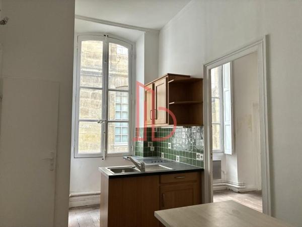 Bureau de 90 m² à vendre à Bordeaux Saint-Michel - Victoire