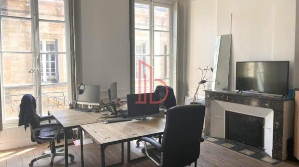 Bureau de 90 m² à vendre à Bordeaux Saint-Michel - Victoire