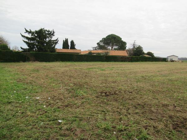 Bioule (82800) Grand Terrain Constructible