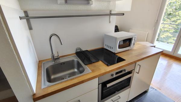 Appartement
                                                                                                                                                                                                                                                                                                                        1 pièce(s)                                                                                                                                                                                                                                                                                                                              21.7  m²