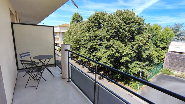 Appartement
                                                                                                                                                                                                                                                                                                                        1 pièce(s)                                                                                                                                                                                                                                                                                                                              21.7  m²