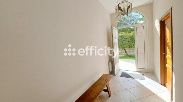 Maison
         5 pièces
        - 181 m² Bien prestige 765 000 € *