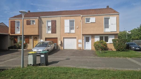 Maison spacieuse à vendre à Combs la Ville