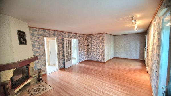 Maison spacieuse à vendre à Combs la Ville