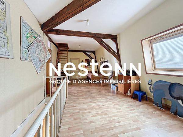 Maison Bourgeoise Semi plain pied de 284 m², Terrain 1230m², 6 chambres, Jardin arboré, dépendances, À moins de 5 min de la gare de Douai