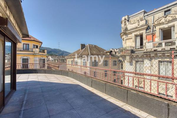 T4 dernier etage avec terrasse de 80 m²