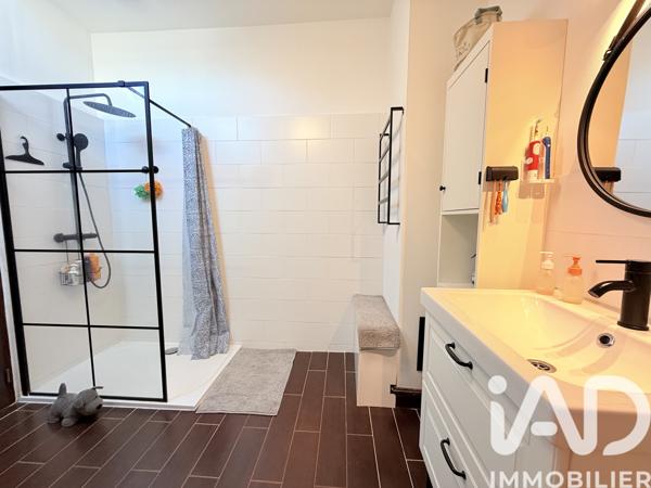 Maison à vendre 5 pièces 103 m² Villeneuve-la-Guyard