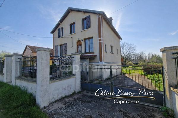 Maison 5 Pièces, 4 chambres, 994M2 de terrain MIGENNES (89)