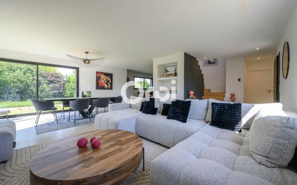 Maison à vendre    6 pièces • 189 m2 Mérignies